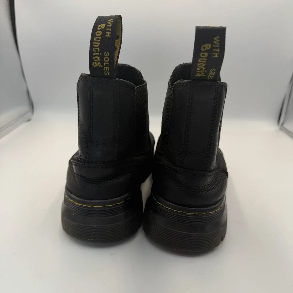 Dr. Martens Embury Leather Casual Chelsea Boots in Black Men's 8 - Woman's 9